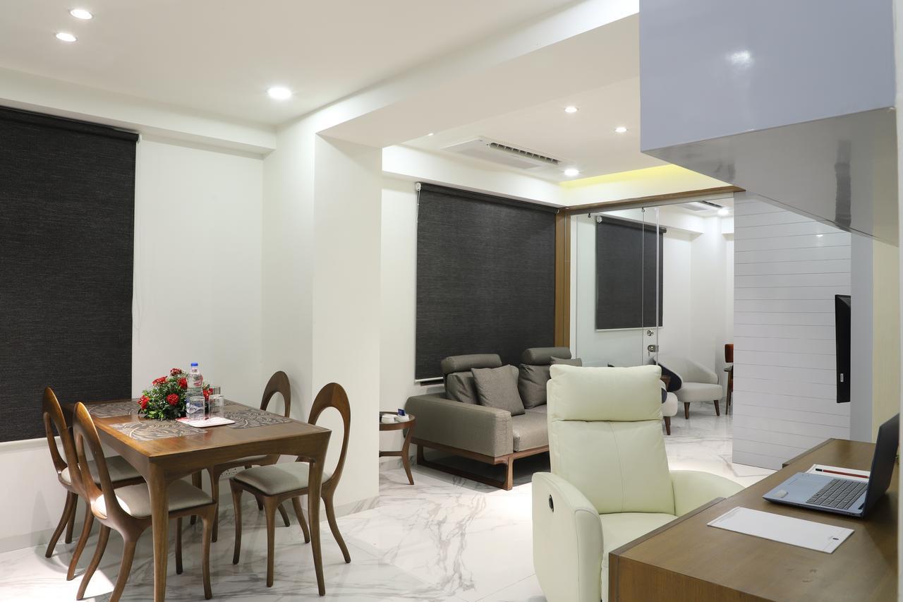 Ebony Residency Hotel Ahmedabad Exterior photo
