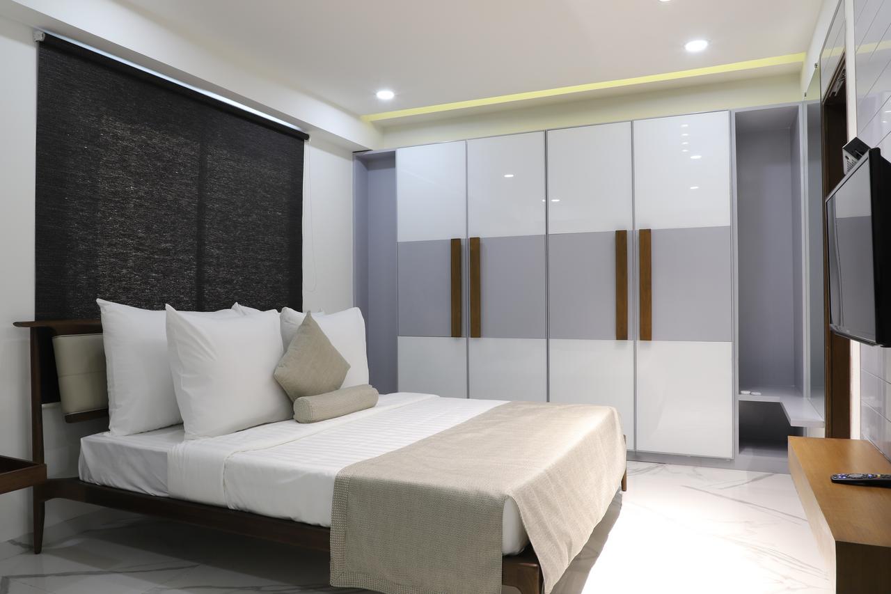 Ebony Residency Hotel Ahmedabad Exterior photo